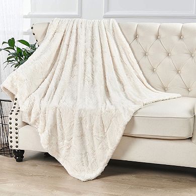 Home Soft Things Brushed Faux Fur Throw Blanket