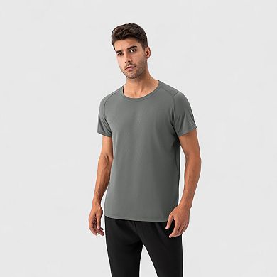 Men's Short Sleeve Performance T-Shirt with Breathable Mesh Fabric and Relaxed Athletic Fit