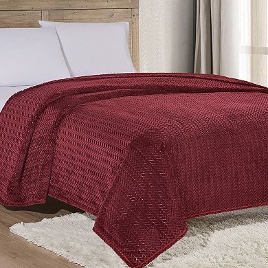 Chevron Plush 100% Polyester Blanket King Stylish Soft All Seasons