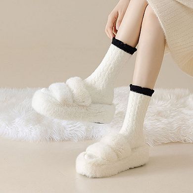 Women's 3 - Pack Cable Knit Crew Socks with Soft Textured Fabric and Contrast Cuff Detail
