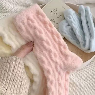 Women's 4 Pairs Cable Knit Quarter Socks Soft Stretch Fabric Cozy Everyday Wear