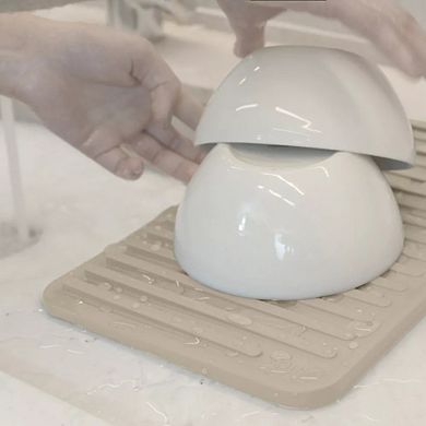 OU Glasses Drying Mat for Kitchen Sink, 13.78" x 8.27" Nonslip Plastic Pad with Grooves