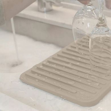 OU Glasses Drying Mat for Kitchen Sink, 13.78" x 8.27" Nonslip Plastic Pad with Grooves