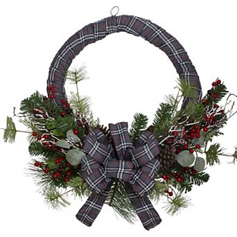 Northlight 24-inch Artificial Christmas Wreath with Red Berries