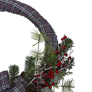 Northlight 24-inch Artificial Christmas Wreath with Red Berries