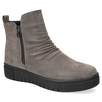 Easy Street Estella Women's Slip Resistant Ankle Boots