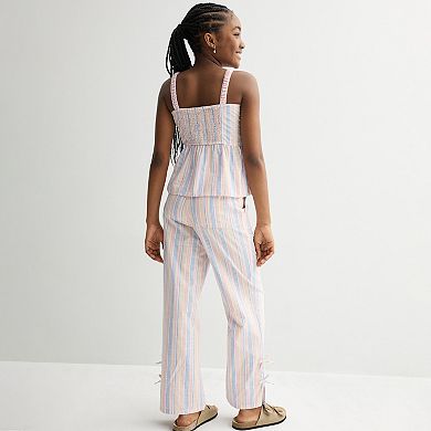 Bring your child comfort with these SO pull-on pants that effortlessly blend style and ease.