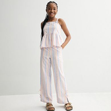 Bring your child comfort with these SO pull-on pants that effortlessly blend style and ease.