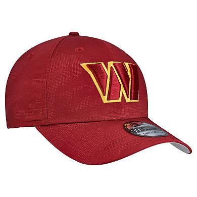 Men's New Era Burgundy Washington Commanders Tonal Camo 39THIRTY Stretch Fit Hat