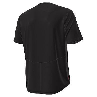 Men's Under Armour Black Wisconsin Badgers Sideline Knockout T-Shirt