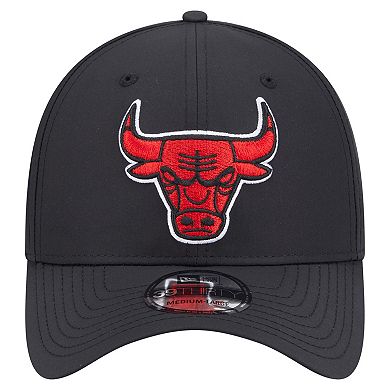 Men's New Era Black Chicago Bulls Night 39THIRTY Flex Hat