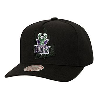 Men's Mitchell & Ness Black Milwaukee Bucks Tilted Pro Pinch Adjustable Hat