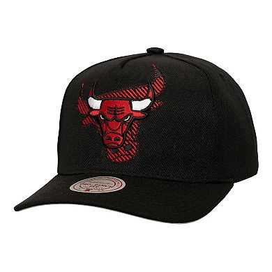Men's Mitchell & Ness Black Chicago Bulls Tilted Pro Pinch Adjustable Hat