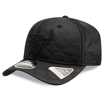 Men's New Era Black Chicago Bulls Quilted 9SEVENTY Trucker Adjustable Hat
