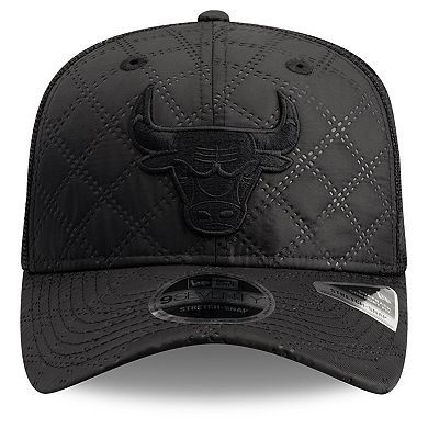 Men's New Era Black Chicago Bulls Quilted 9SEVENTY Trucker Adjustable Hat