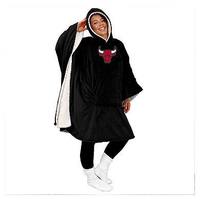 Pegasus Chicago Bulls 60" x 80" Logo Patch Sherpa Team Color Bloncho