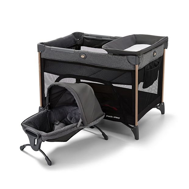 GracoのPack and Playあります！新品同様でとっても良い状態です。 Graco Pack 'n Play Anywhere Dreamer Infant Playard, Marlo, Unisex
