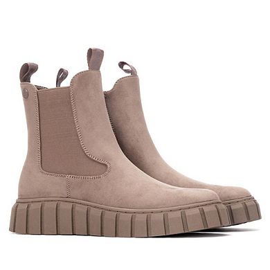 Refresh Women's Comfort Chelsea Suede Booties 173088