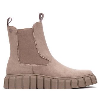 Refresh Women's Comfort Chelsea Suede Booties 173088