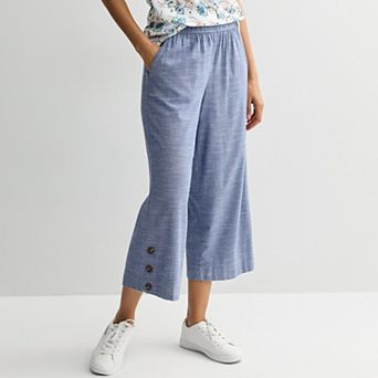 Petite Croft & Barrow® Button Hem Pull On Linen Capri Pants