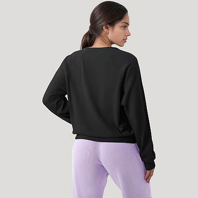 Women's Long Sleeve Crew Neck Pullover Top with Relaxed Fit and Ribbed Cuffs