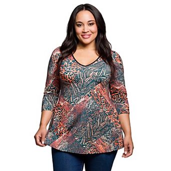 Plus Size 24Seven Comfort Apparel Animal Print V-Neck Three-Quarter Sleeve Tunic Top