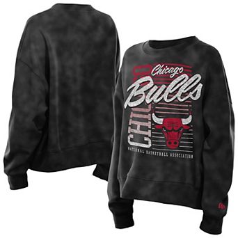 Women's New Era Black Chicago Bulls Boxy Throwback Mineral Wash Sweatshirt