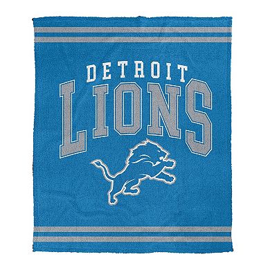 Pegasus Detroit Lions 60" x 70" Cozy Plush Knit Blanket