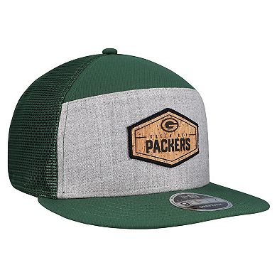 Men's New Era Gray/Green Green Bay Packers Cork Split Panel 9FIFTY Trucker Snapback Hat