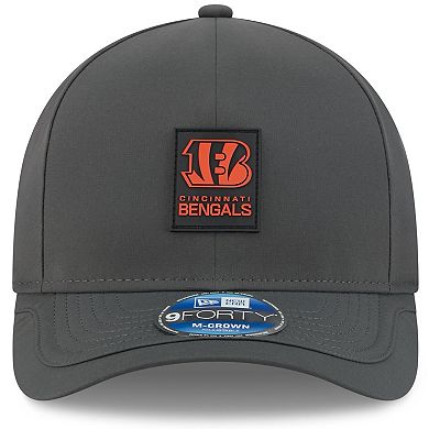 Men's New Era Charcoal Cincinnati Bengals 2025 Sideline Cold Weather 9FORTY M-Crown Adjustable Hat