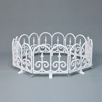 LuxenHome 8 pc Light Show Arched Fence Design Outdoor Decoration