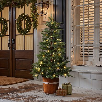 LuxenHome 4Ft Pre-Lit Green Artificial Christmas Tree with Round Wood Pot