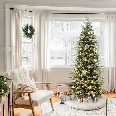 LuxenHome 6.5Ft Pre-Lit Green PE/PVC Artificial Pine Christmas Tree with Metal Stand