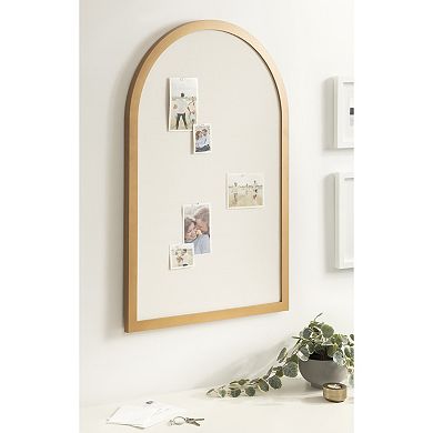 Holbrook Arch Pinboard
