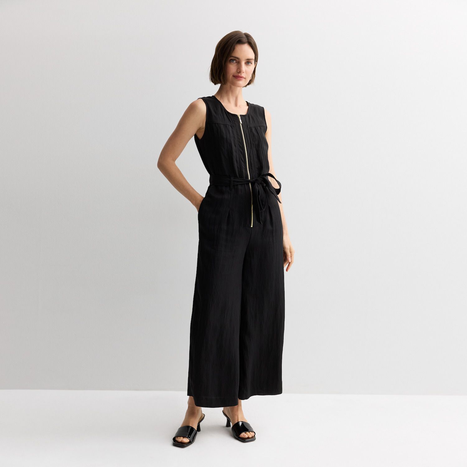 Женские комбинезоны Nine West Petite Nine West Zipper Front Jumpsuit