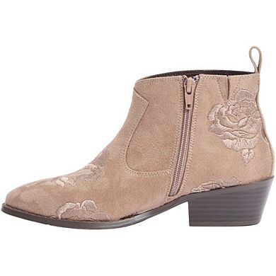 Comfortview Women's The Gwyneth Bootie