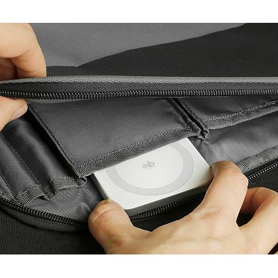 Aluratek 5000mAh Wireless Qi2 MagSafe Compatible Power Bank