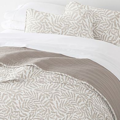 All Season Reversible Pattern Quilt Set
