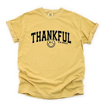 S.W.Smiley Thankful Varsity Arched - Women's Garment Dyed Graphic T-Shirt