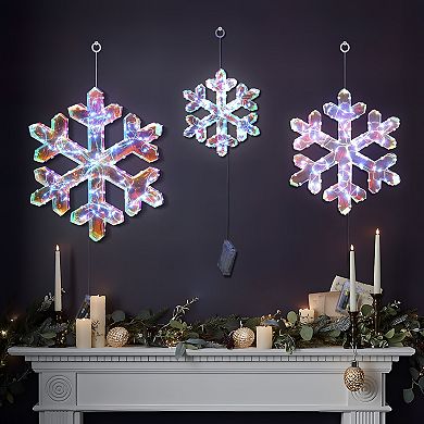 LuxenHome 3-Piece Snowflake Holiday Decoration Set with Battery-Operated Lights