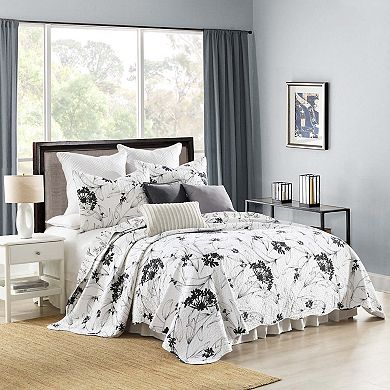 Marcielo 3-Piece Polyester Black and White Botanical Floral Quilt Bedspread