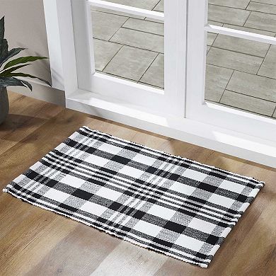 VCNY Home Plaid Indoor / Outdoor Layering Rug
