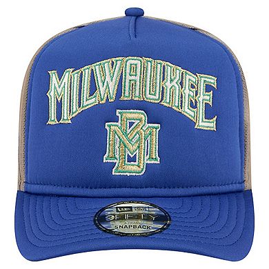 Men's New Era Royal Milwaukee Brewers Vintage Arched Foam Front 9FIFTY A-Frame Adjustable Trucker Hat