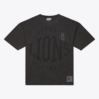 Men's Mitchell & Ness Black Detroit Lions Downtown Collection Premium Vintage Logo T-Shirt