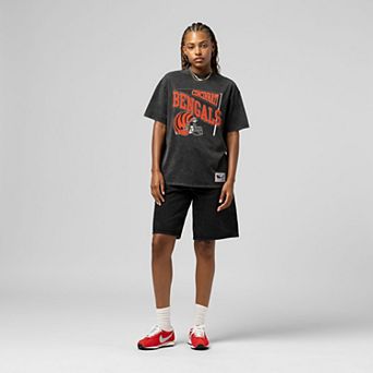 Women's Mitchell & Ness Black Cincinnati Bengals Team Dynamic Boyfriend Mineral Wash T-Shirt