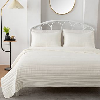 Market & Place Ultra Soft Lightweight Solid Quilt Set