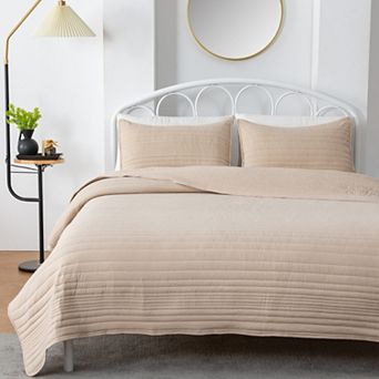 Market & Place Ultra Soft Lightweight Solid Quilt Set