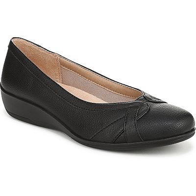 lifestride ladies dress shoes Women's Madison Shoe, Black, 5 M US Soft System comfort package provides all LifeStride Women's Daydream Skimmers, Black