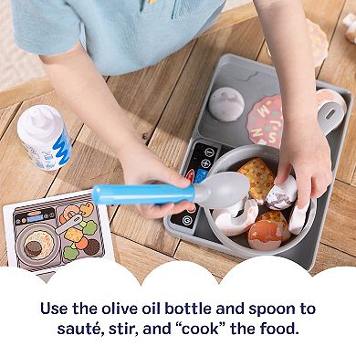 Melissa & Doug Simmer & Stir Stovetop Play Set with Color Changing Water