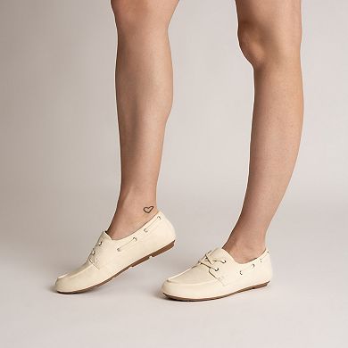 Journee Women's Naomi Slip-On Round Toe Loafers